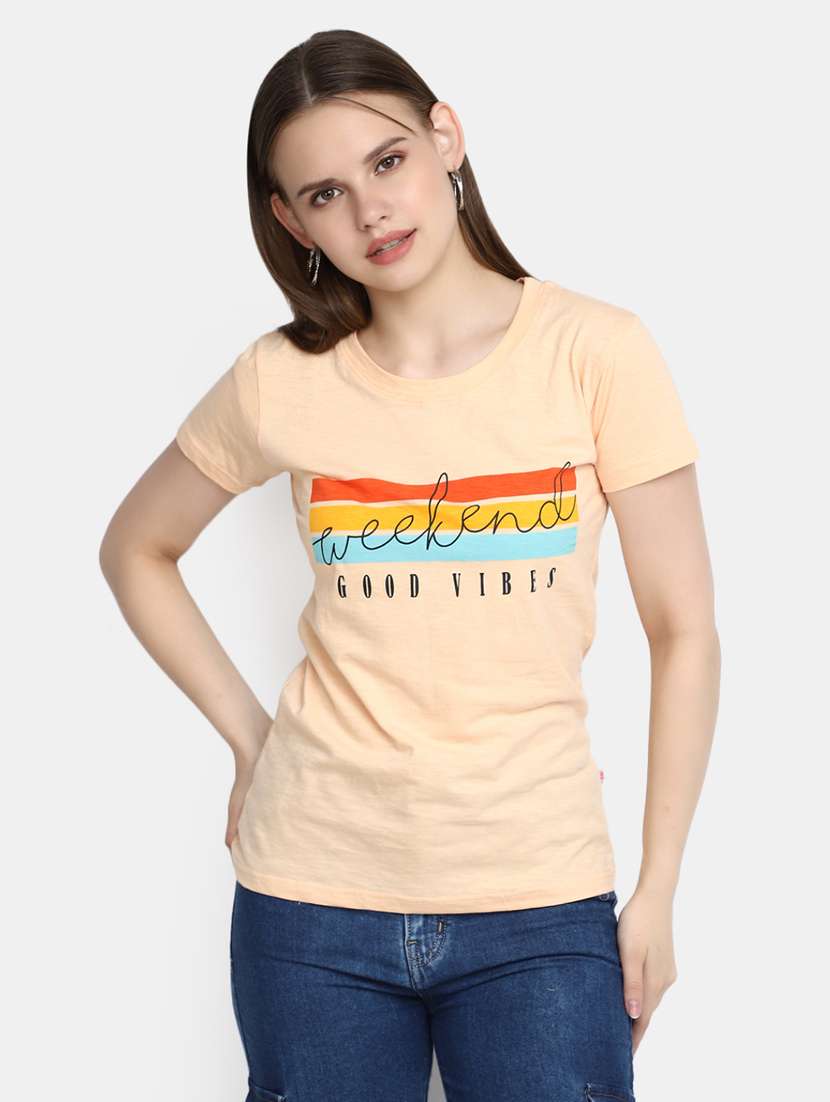 women's chest print crew neck t-shirt