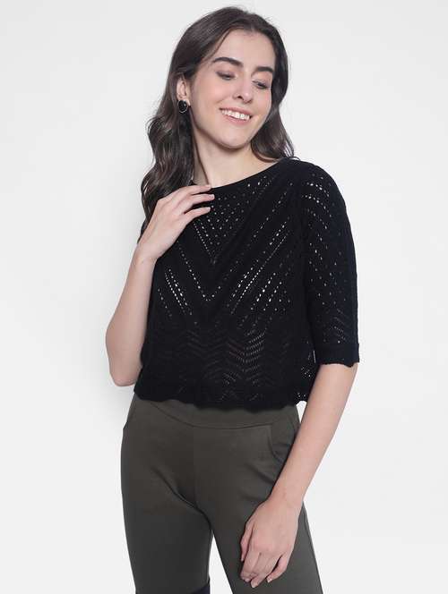 black solid round neck crop pullover