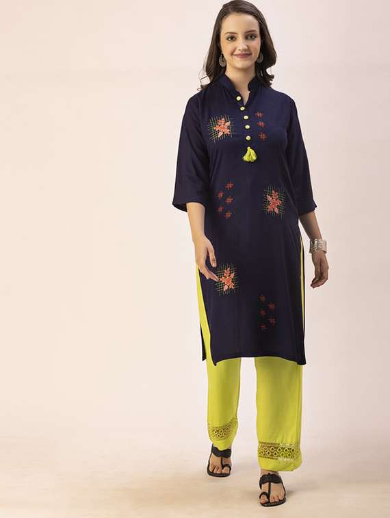 women embroidered straight kurta