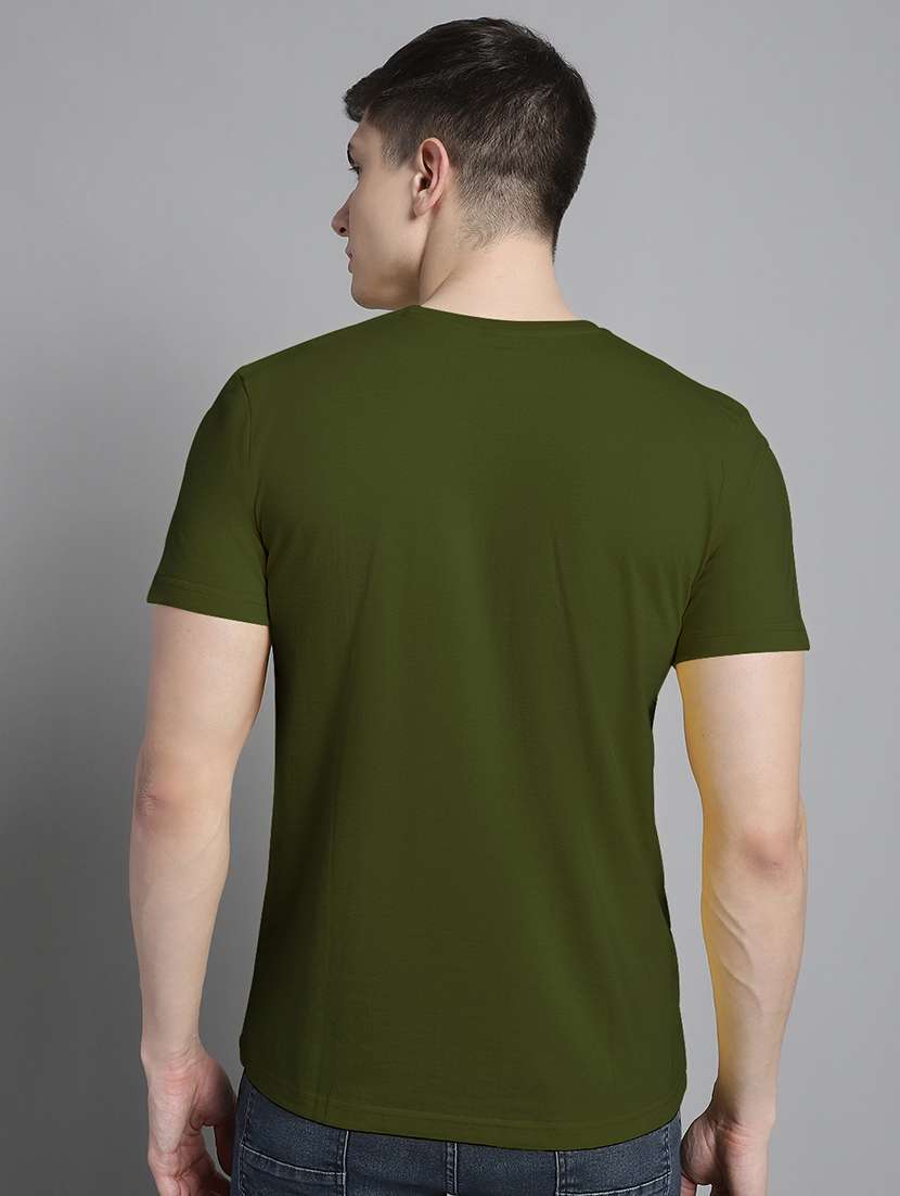 men round neck chest print t-shirt - 20295704 -  Standard Image - 2