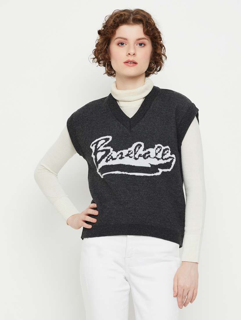women v-neck typographic regular pullover