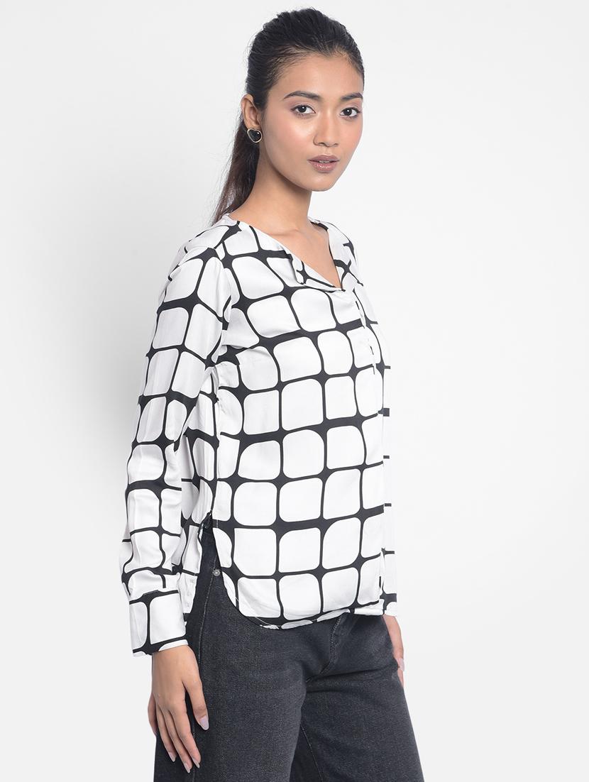 white geometric regular top - 20296109 - Standard Image - 2