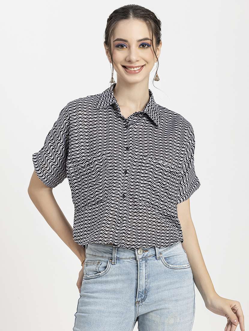 women's crop collared top