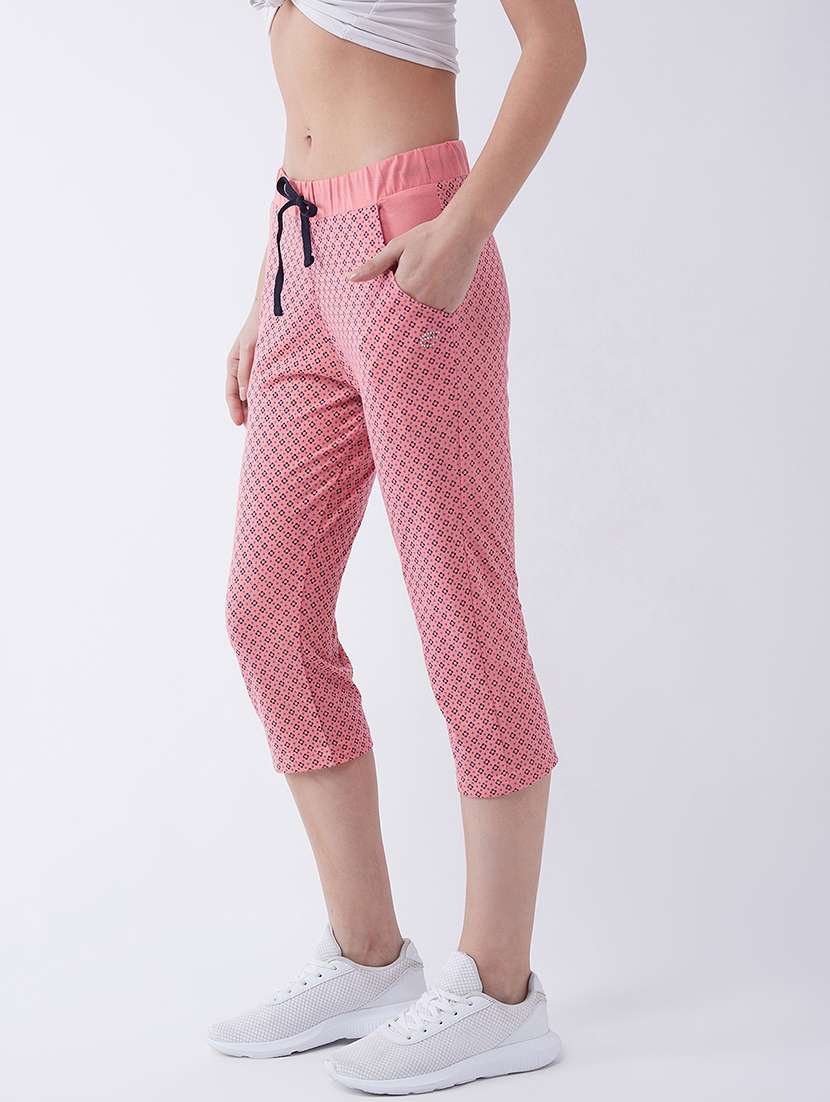 women mid rise printed capri  - 20300184 -  Standard Image - 2
