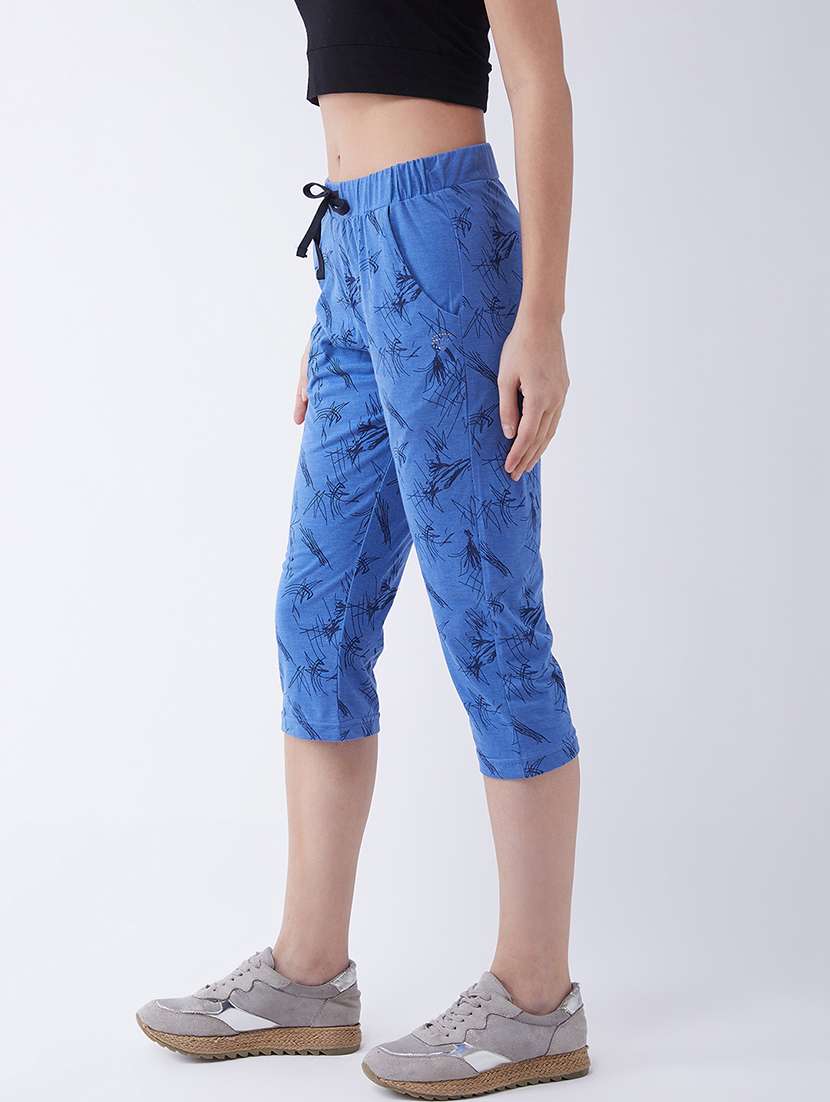 women mid rise printed capri  - 20300185 -  Standard Image - 2