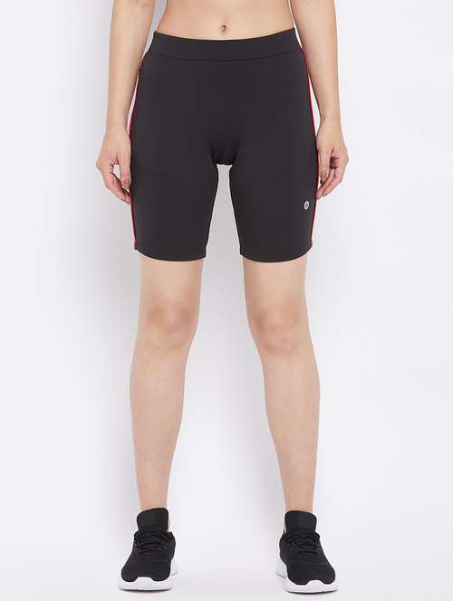 black solid sports short - 20301889 - Standard Image - 0
