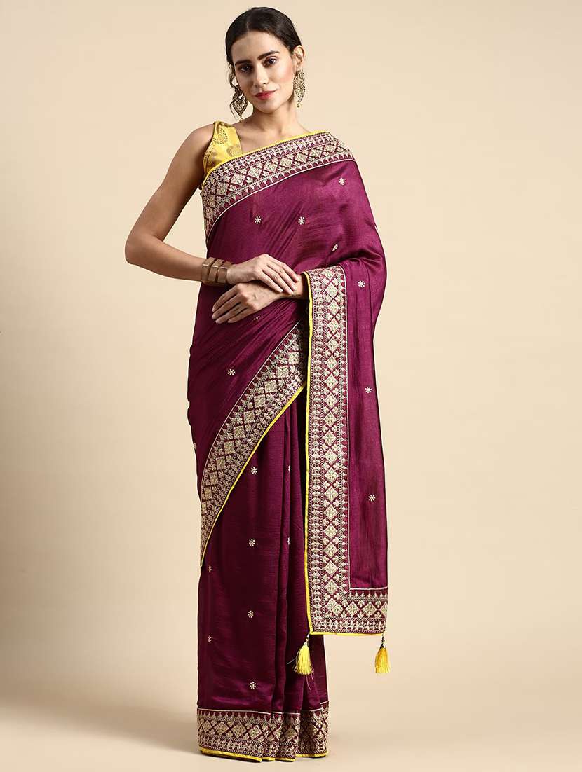 women's bordered purple colored saree