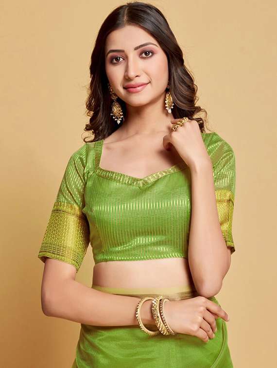 Women's Solid Green Colored Saree With Blouse