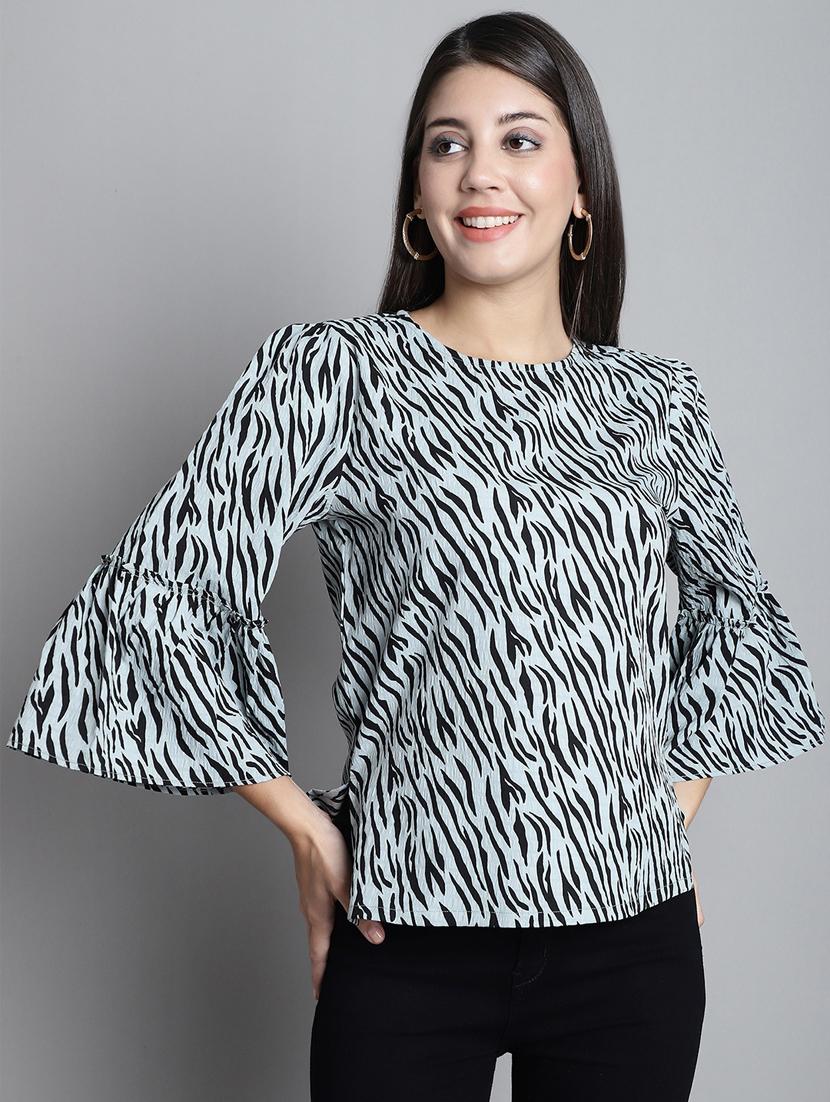 women's straight crew neck top