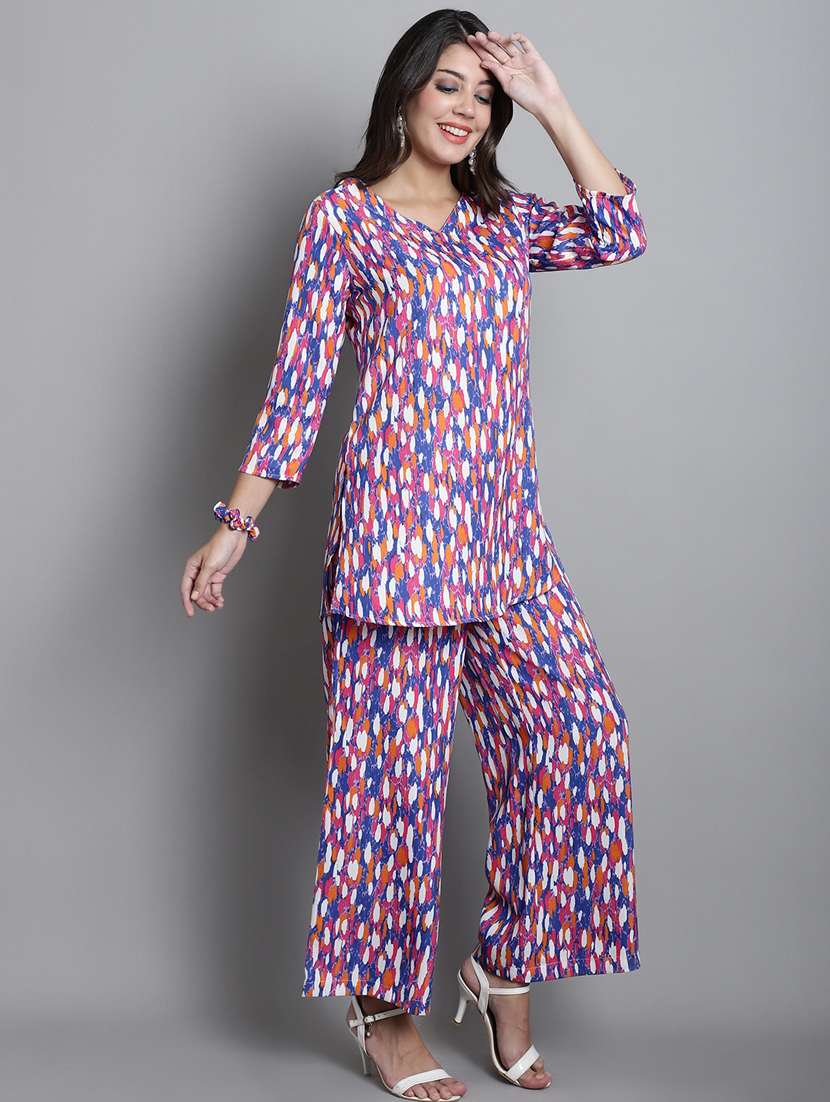 v neck abstract print co-ord set - 20309438 -  Standard Image - 2