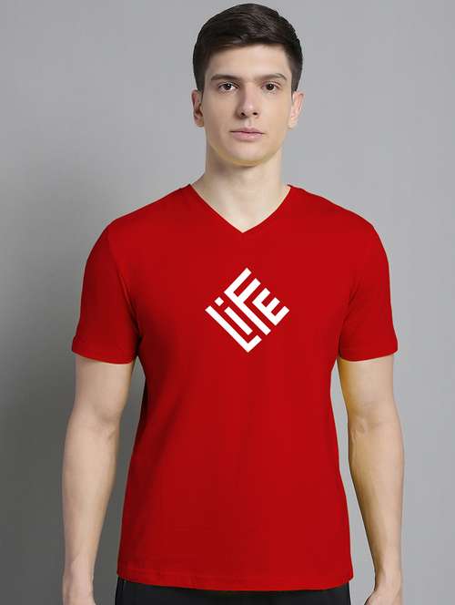 men typography print v-neck cotton t-shirt