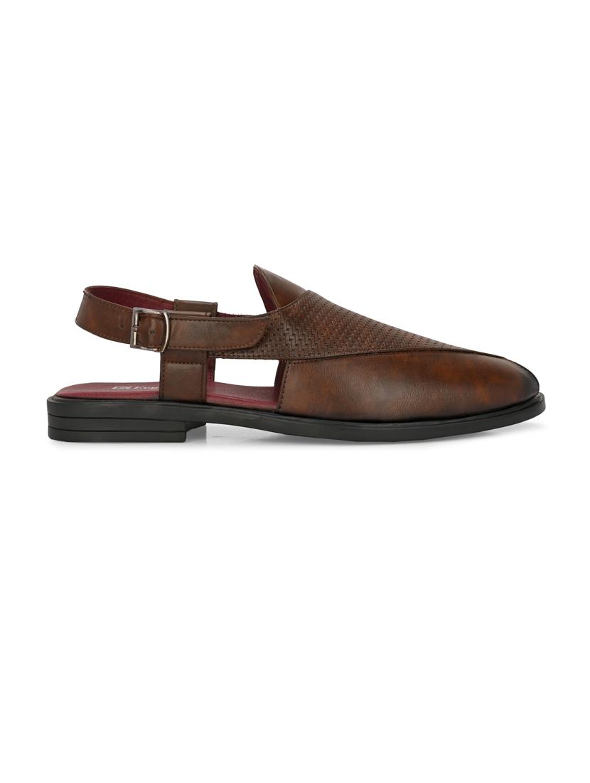 men back strap sandal - 20325583 - Standard Image - 2