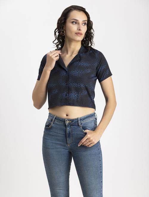 navy blue animal print crop shirt - 20325804 - Standard Image - 0