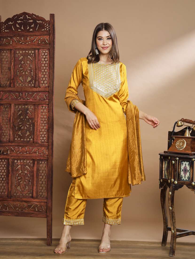 women three quarter sleeve kurta pant with dupatta set