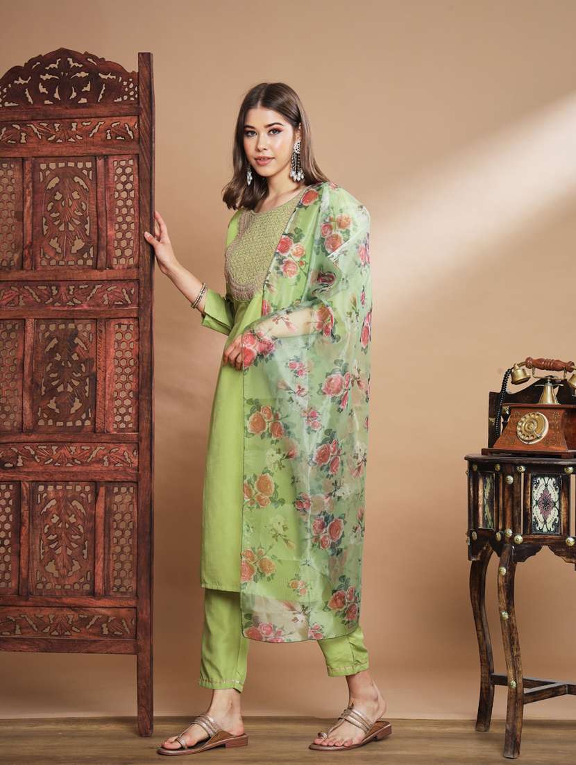 women three quarter sleeve kurta pant with dupatta set