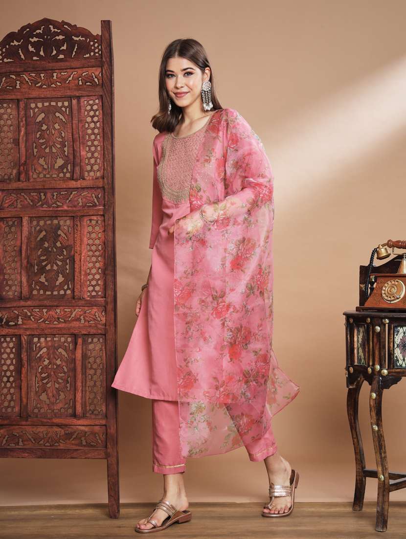 women three quarter sleeve kurta pant with dupatta set
