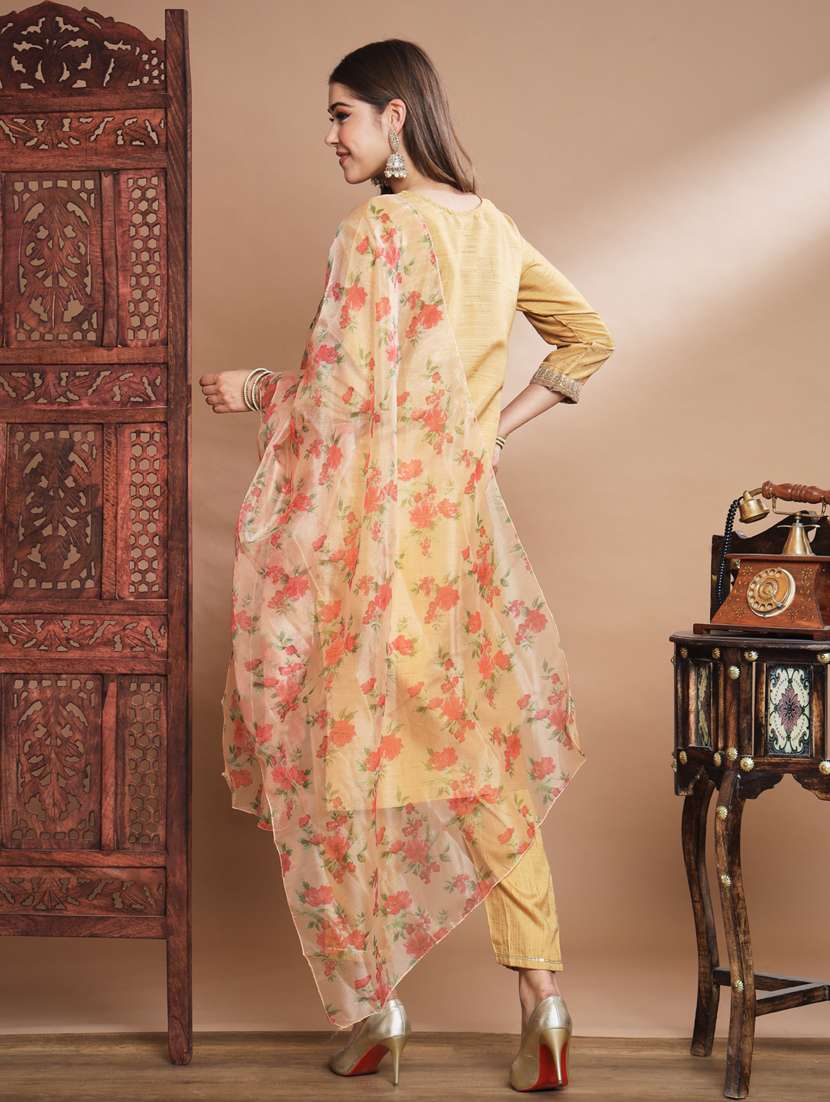 women yoke embroidered suit set - 20329928 -  Standard Image - 2