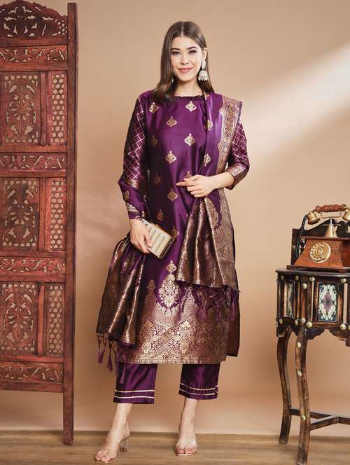 women three quarter sleeve kurta pant with dupatta set - 20329938 - Standard Image - 0