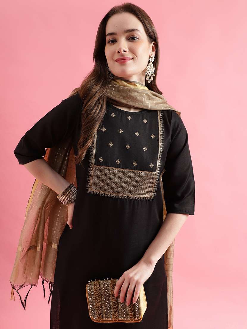 women black kurta pant set with dupatta - 20329986 - Standard Image - 2