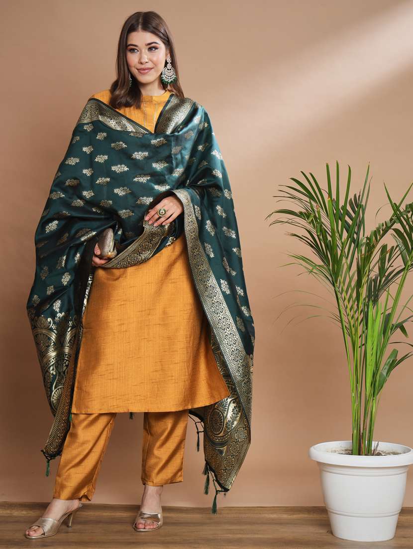 women three quarter sleeve kurta pant with dupatta set