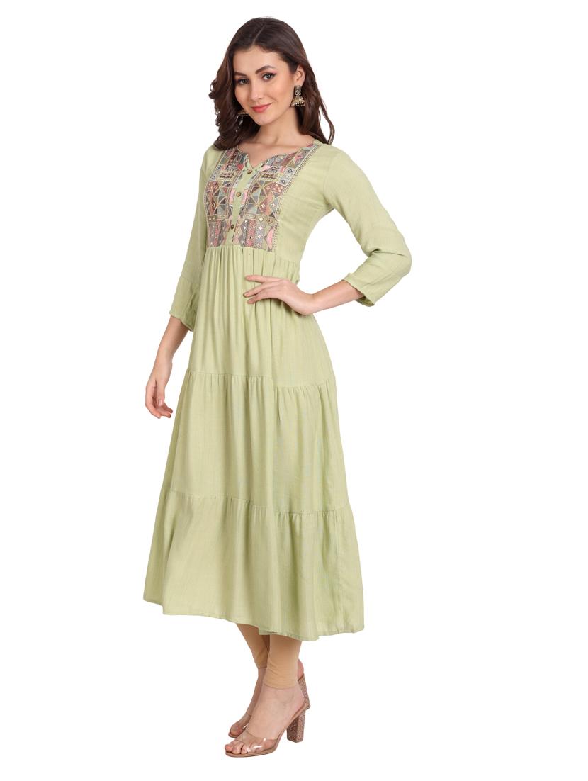 women green notch neck tiered kurta - 20331542 - Standard Image - 2