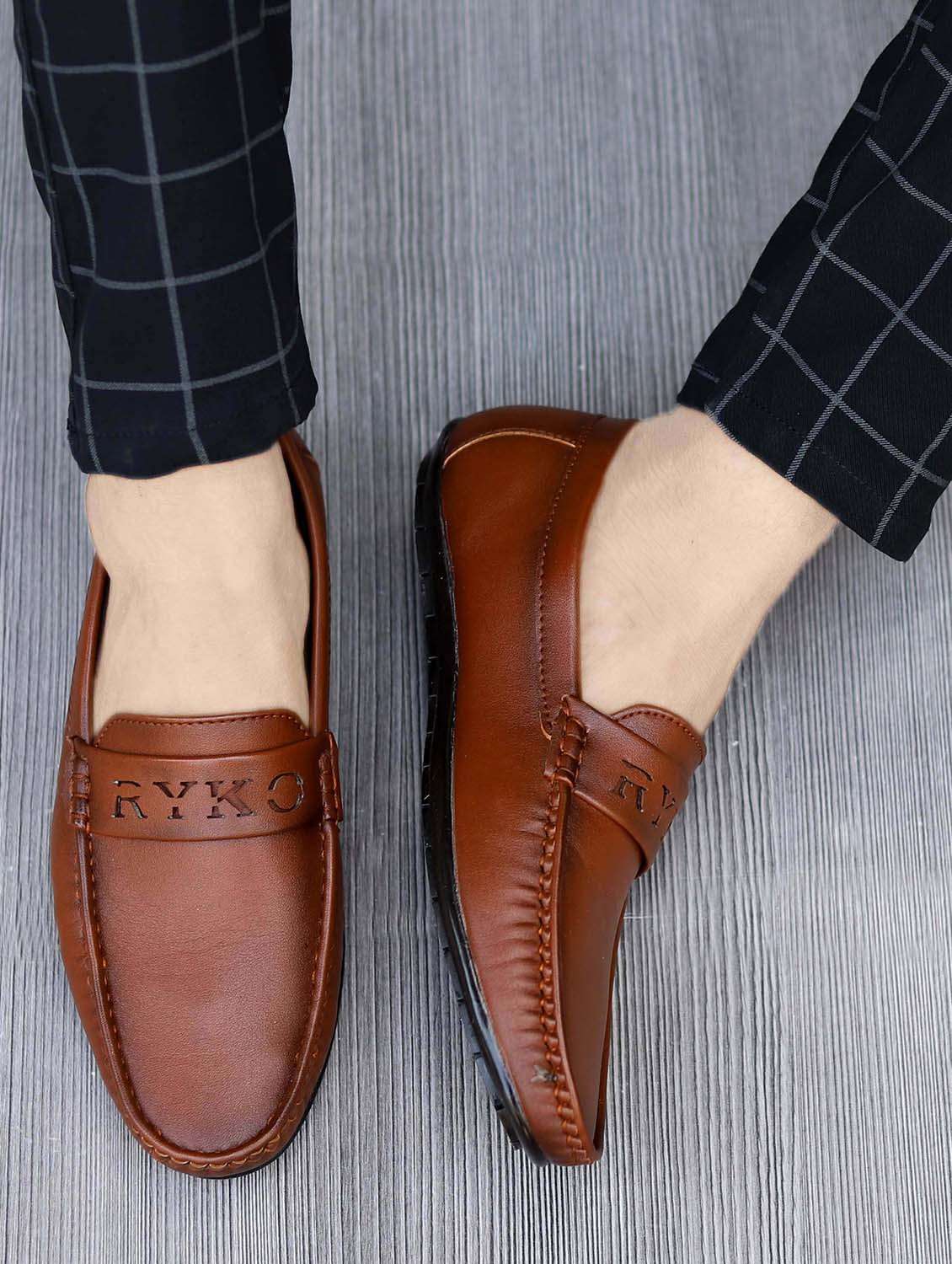 men solid tan slip on loafer