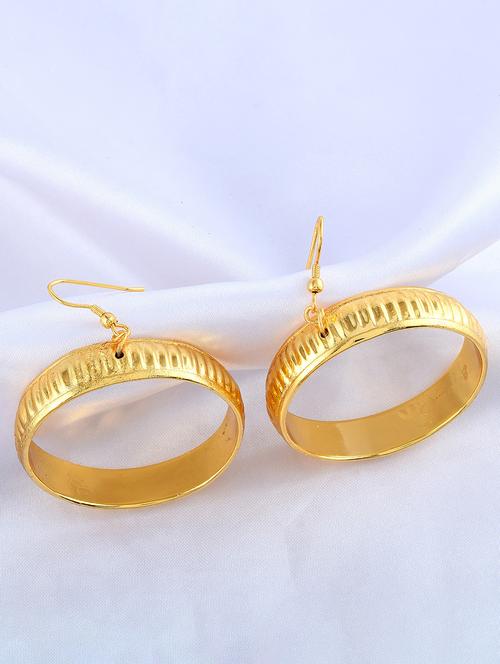 goldplated alloy hoop fashion earrings for women - 20345409 - Standard Image - 0