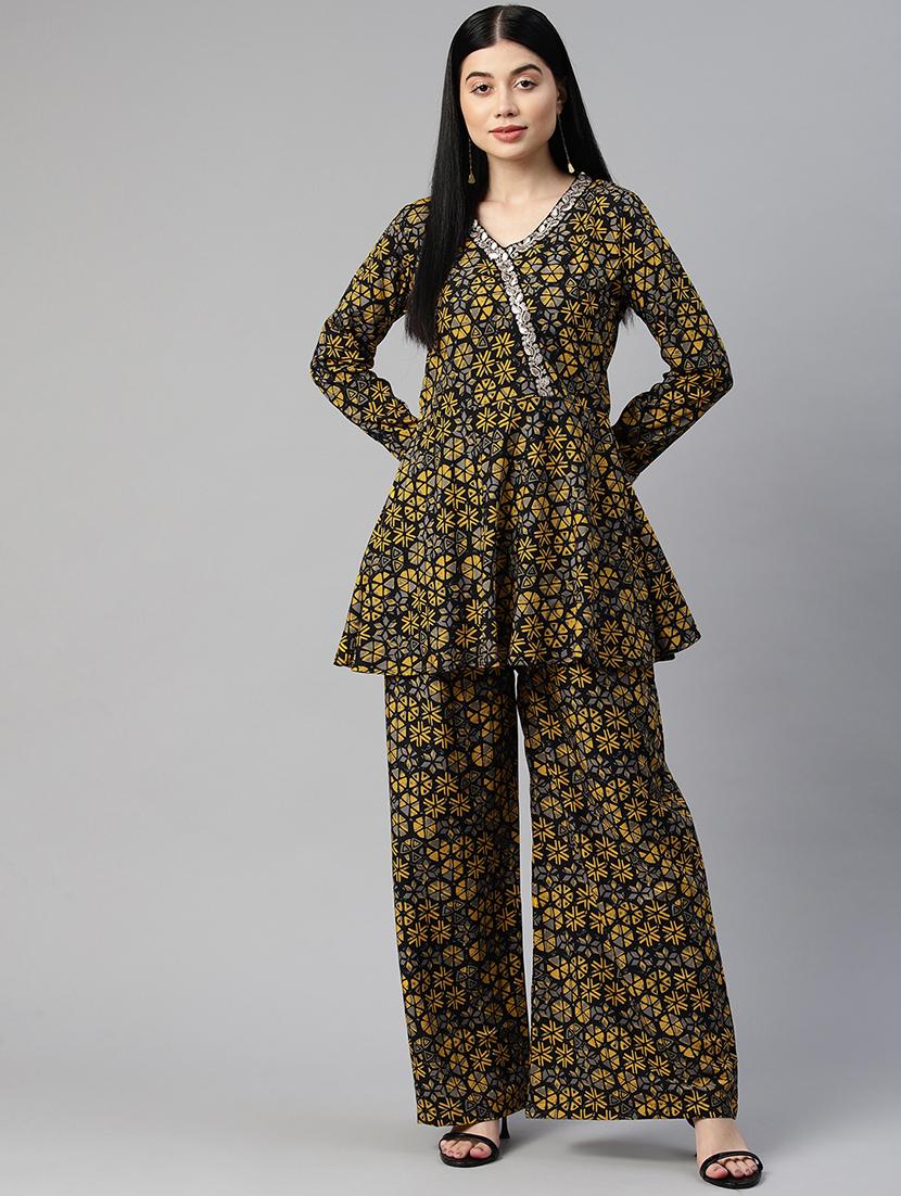 black geometric top and palazzos co-ord - 20346224 -  Zoom Image - 0
