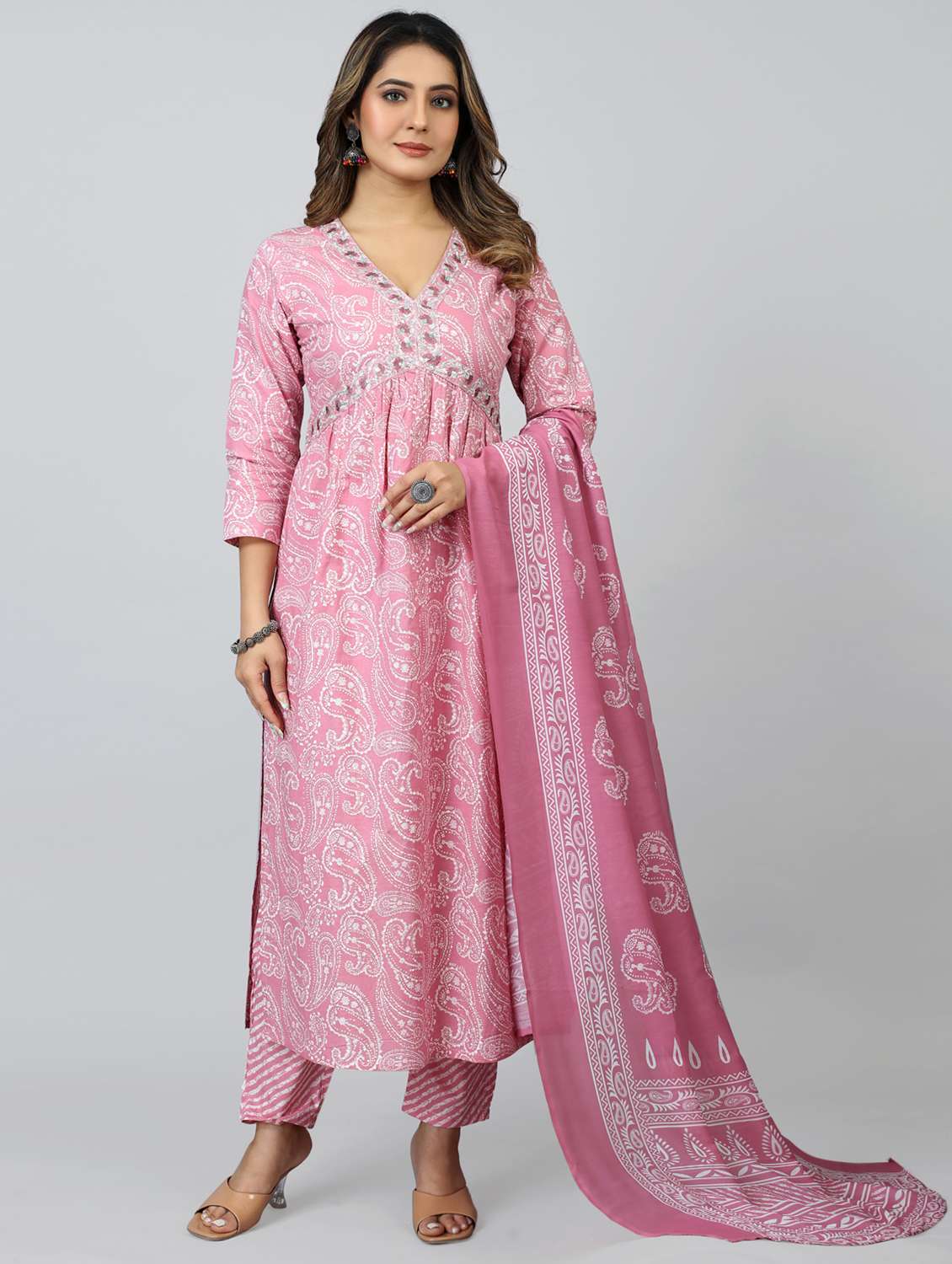 women pink kurta pant set with dupatta