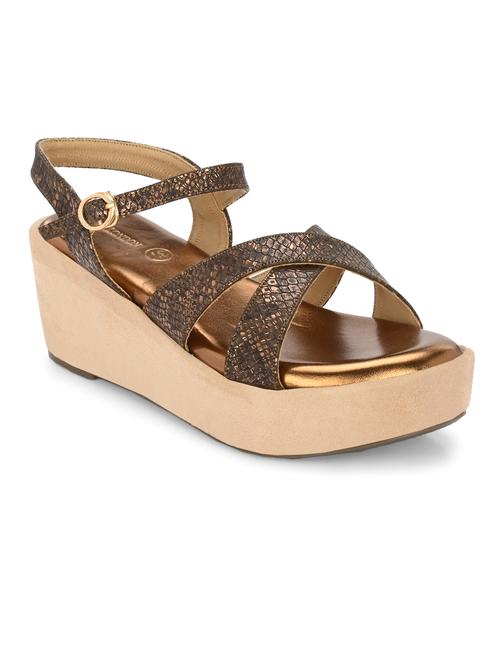 women wedges - 20363864 -  Standard Image - 0