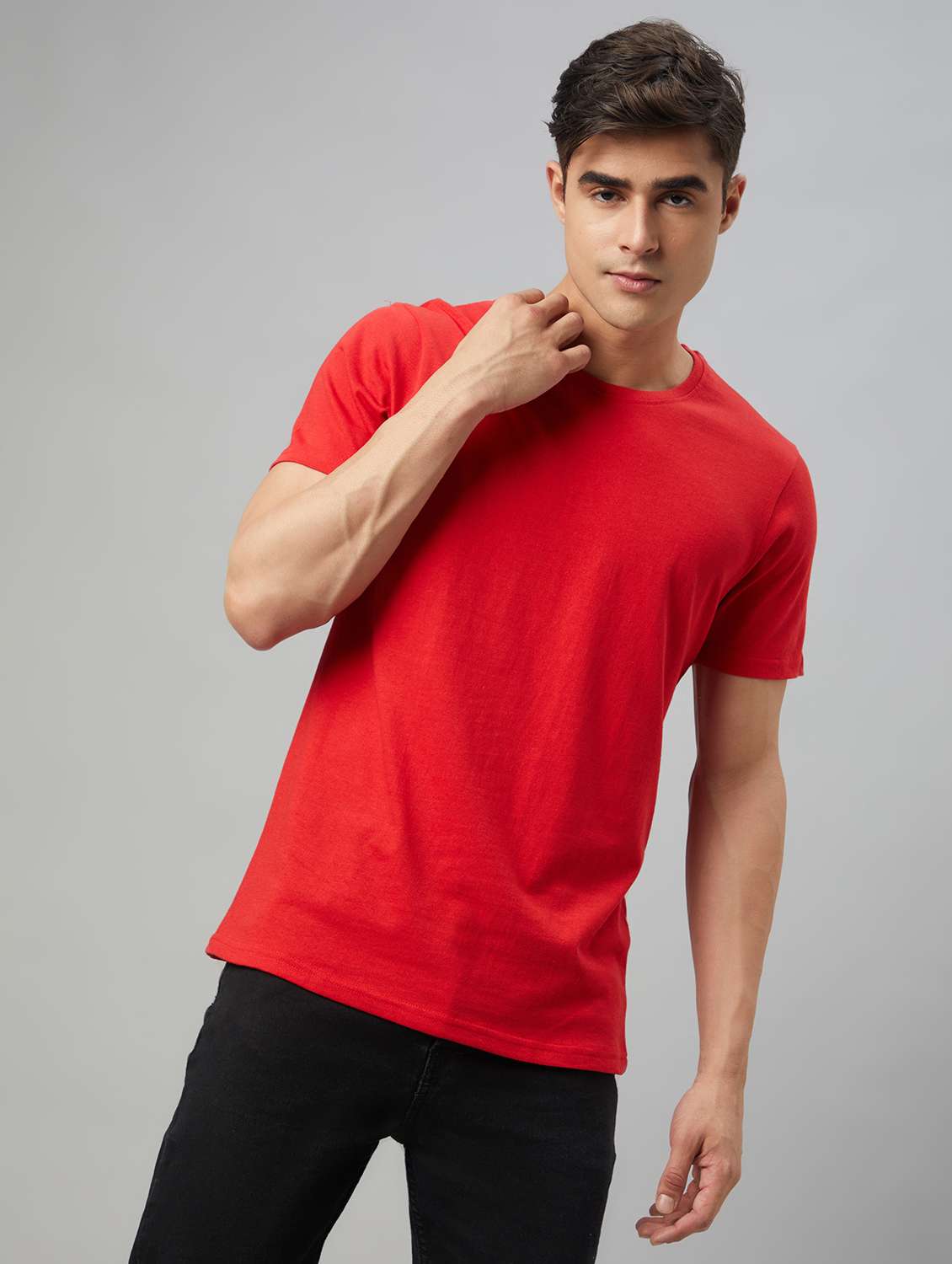 red cotton plain tshirt - 20366376 -  Standard Image - 2