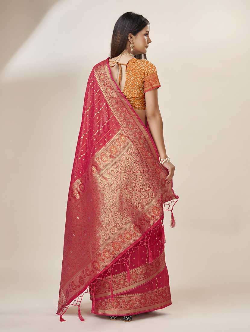red colored bordered saree with blouse - 20367489 - Standard Image - 2