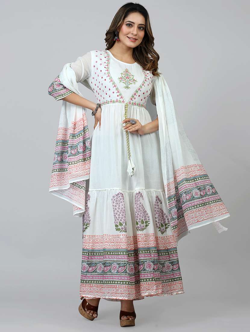 women three quarter sleeve kurta pant with dupatta set