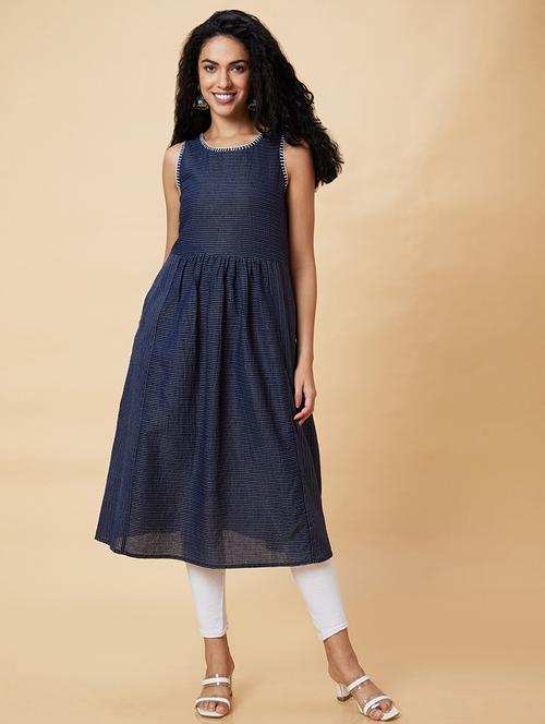 women navy blue cotton a-line kurta - 20375071 -  Standard Image - 0