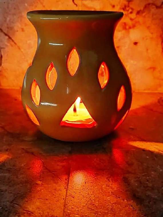 peepalcomm ceramic aroma diffuser with aroma oil & 2 t-light candles