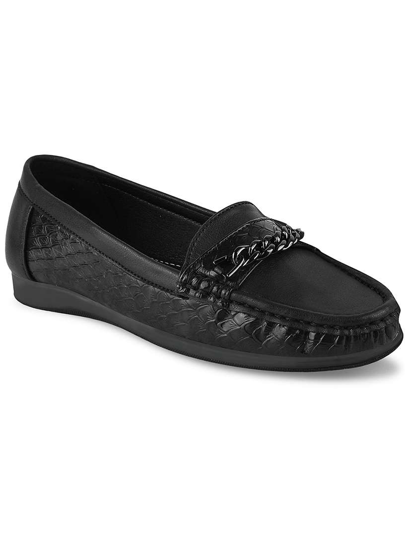 women slip on loafer