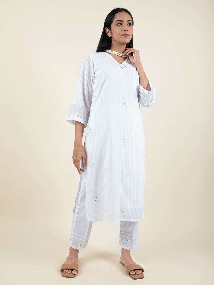women white v-neck kurta pant set