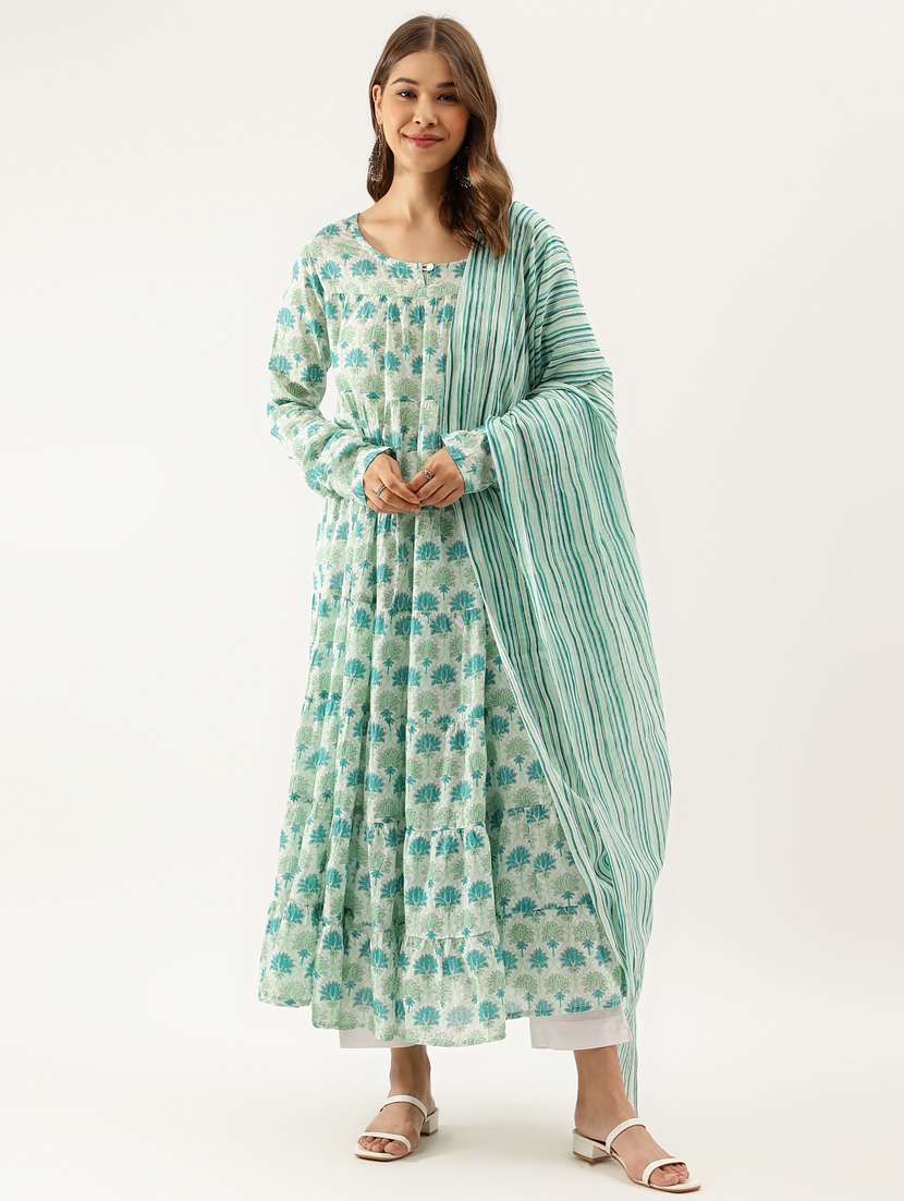 green handblock floral print cotton kurta set with dupatta - 20390414 - Zoom Image - 0