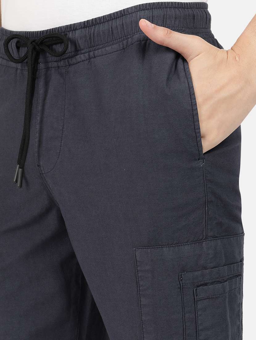 men mid rise solid cargos casual trouser - 20397320 -  Standard Image - 7