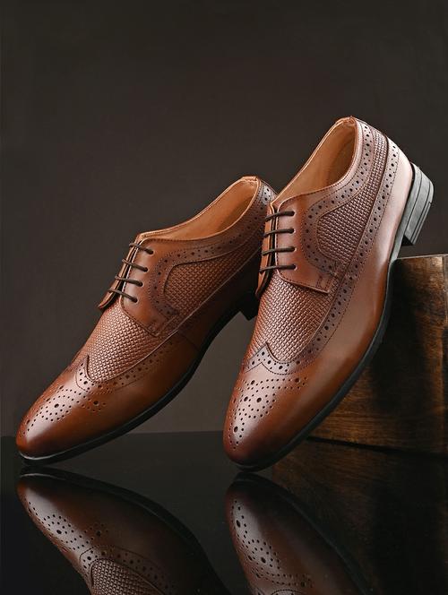 men cut work lace-up brouge shoes - 20404156 - Standard Image - 0