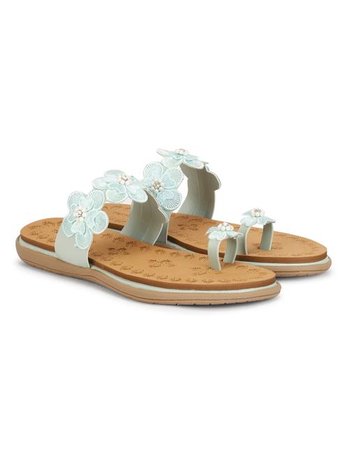 women one toe sandal - 20407061 - Standard Image - 0
