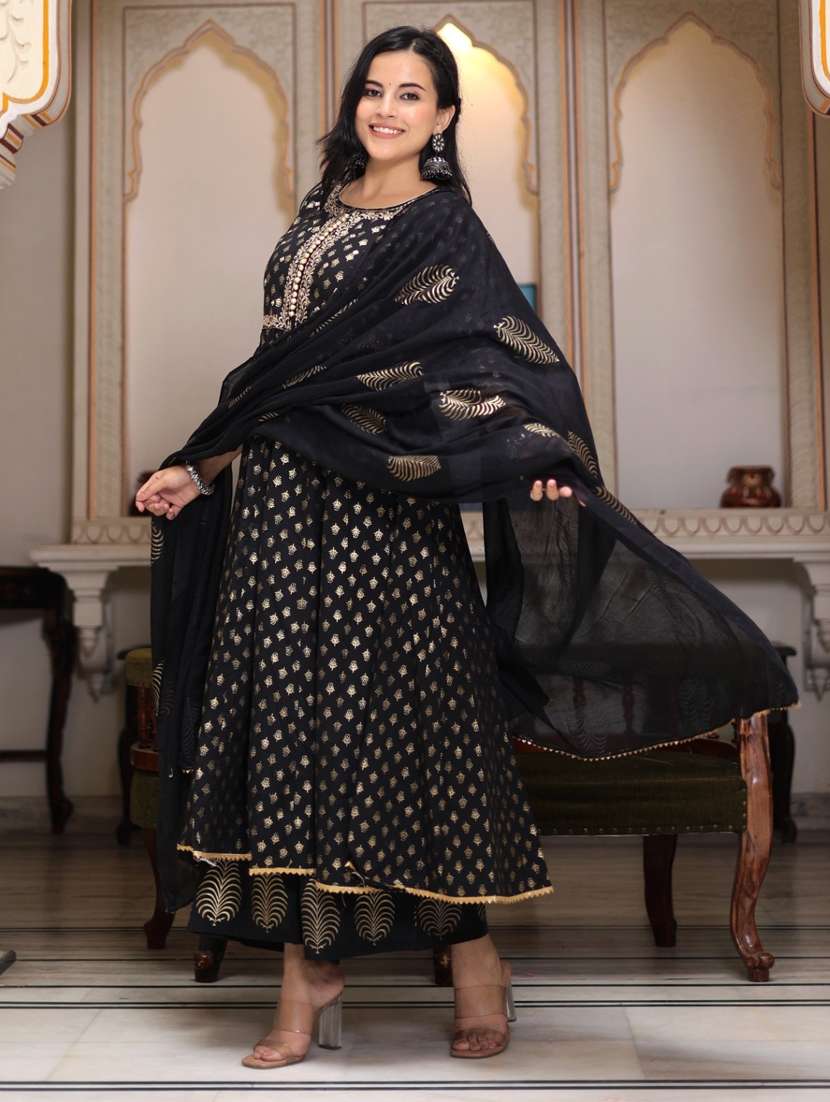 women three quarter sleeve kurta palazzo with dupatta set