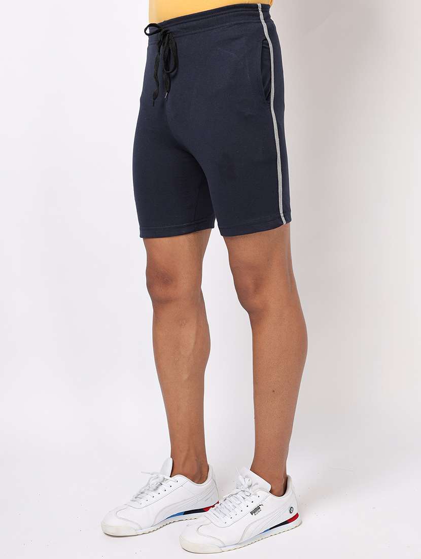 men mid rise solid shorts - 20410133 -  Standard Image - 2