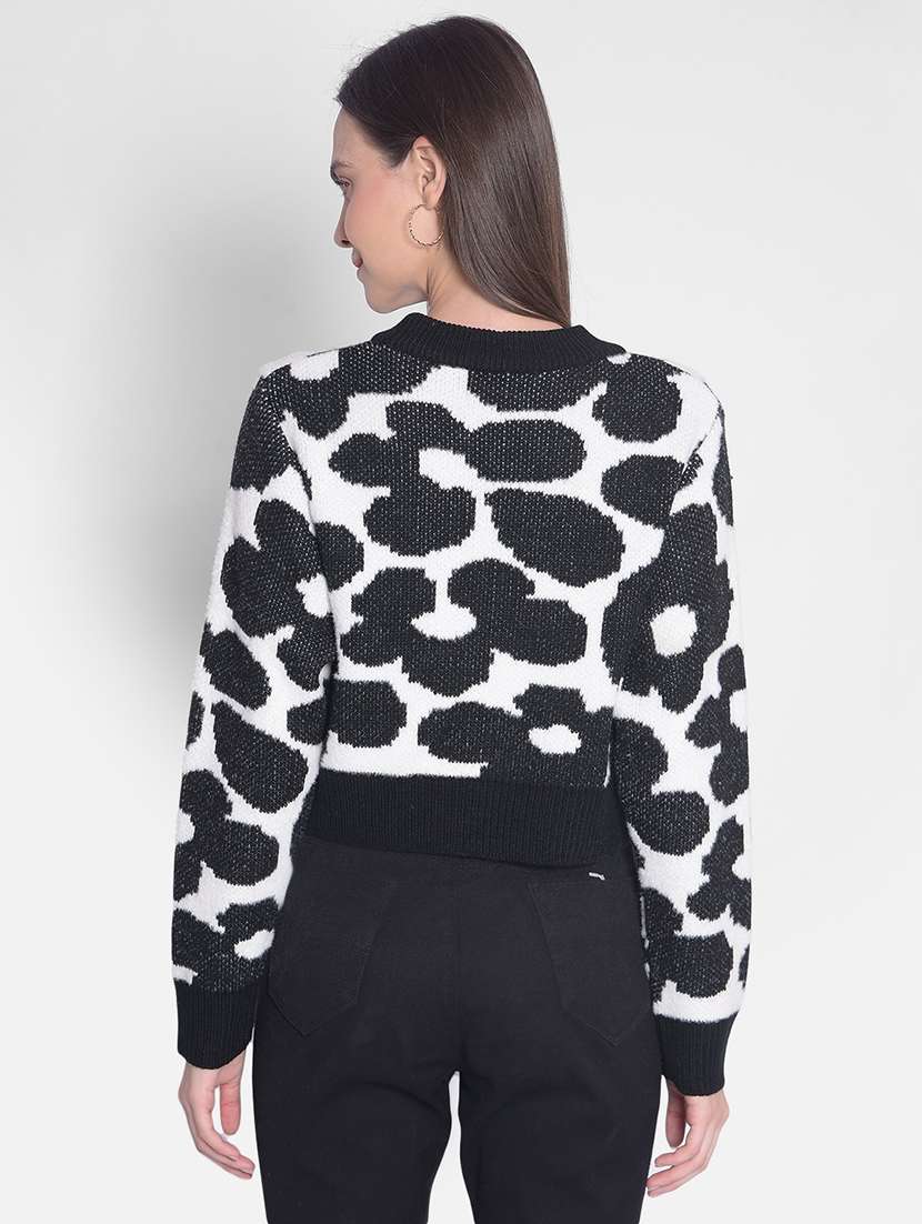 black & white self designed pullover - 20417247 -  Standard Image - 2