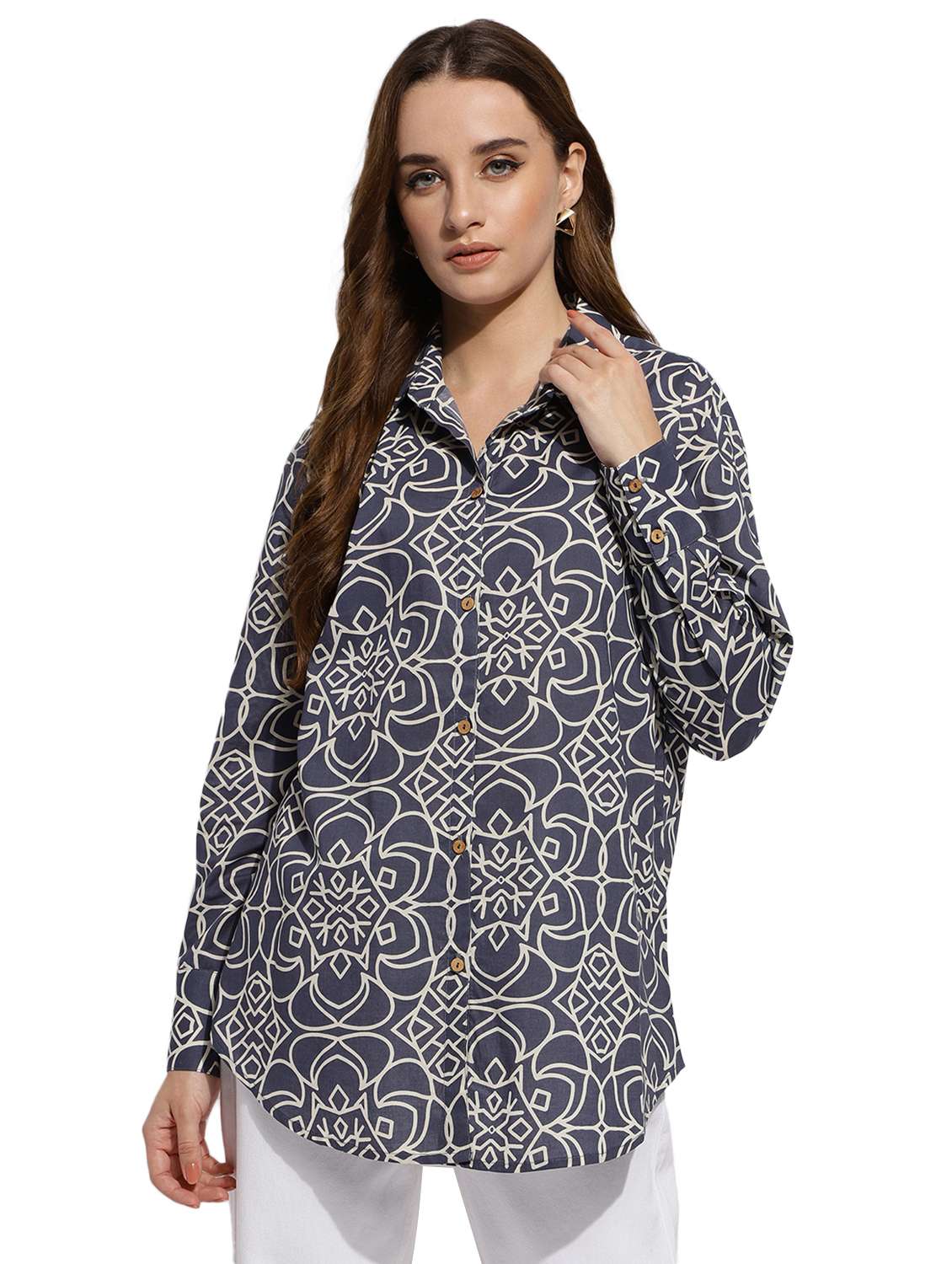 grey geometric print regular shirt