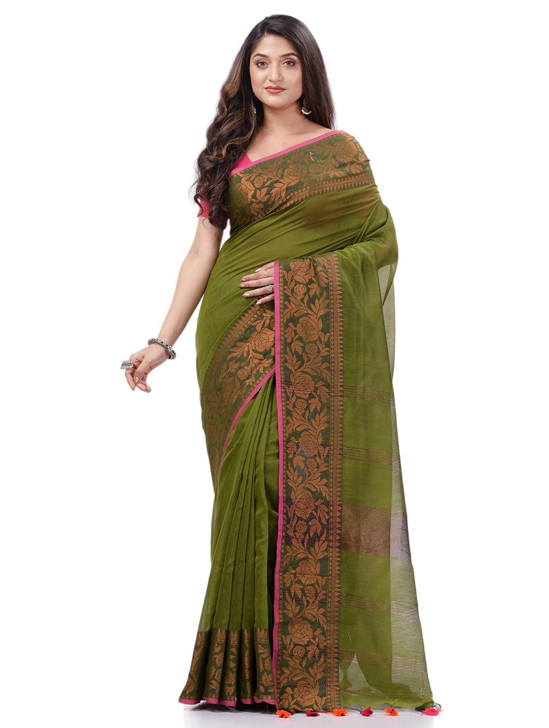 green self design handloom saree with blouse - 20427242 - Zoom Image - 0