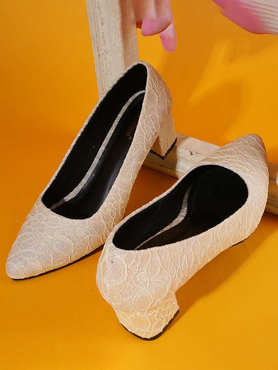 beige textured slip on pump