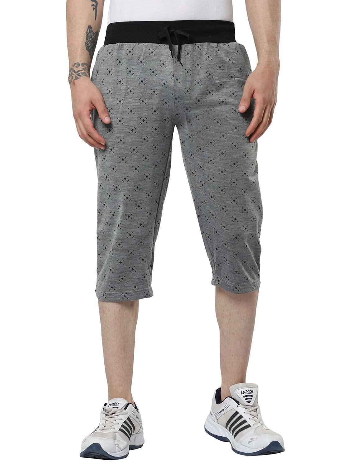 men printed grey cotton three - fourth