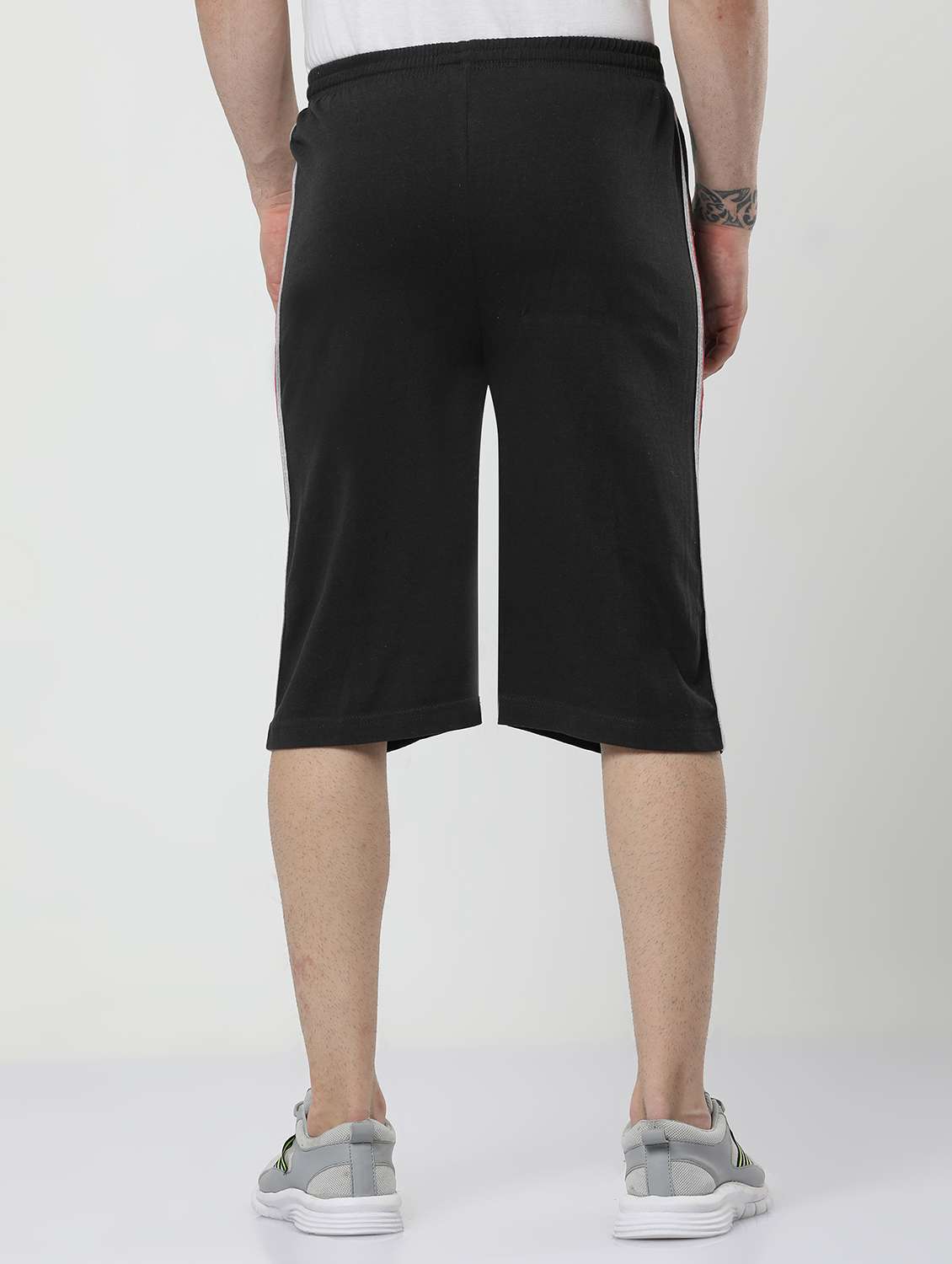 men side taped black cotton three - fourth - 20430593 -  Standard Image - 2