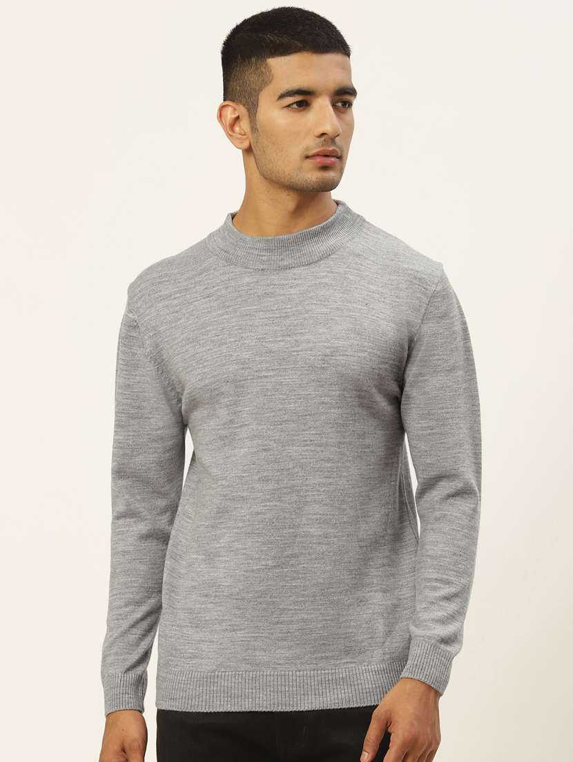men long sleeved solid pullover